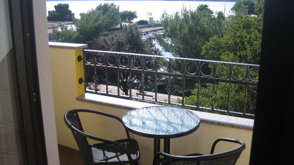 Pansion Ribica Hotel Crikvenica Exterior photo